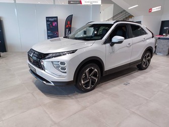 Photo Mitsubishi Eclipse Cross Cross 2.4 MIVEC PHEV Twin Motor 4WD Business 5p
