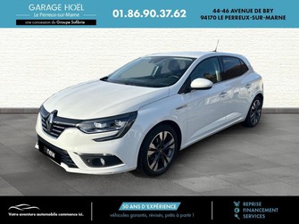 Photo Renault Megane IV BERLINE TCe 140 Energy Intens