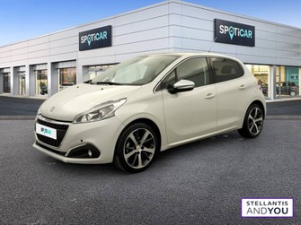 Photo Peugeot 208 1.2 PureTech 110ch S&S BVM5 Féline