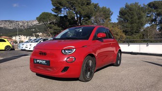 Photo Fiat 500 500e MY22 SERIE 1 STEP Berline e 95 ch (RED)