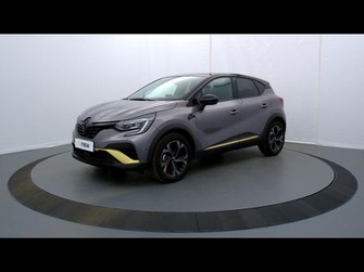 Photo Renault Captur 1.6 E-Tech hybride 145ch Engineered