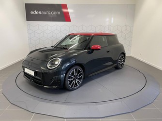 Photo Mini Mini Cooper Electric SE 218 ch Finition JCW + Pack XL + Peinture metallisee 3p