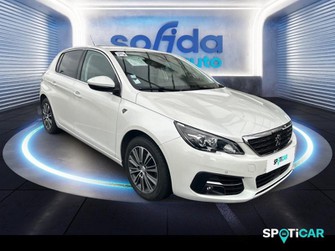 Photo Peugeot 308 1.2 PureTech 130ch S&S Roadtrip EAT8