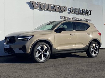 Photo Volvo XC40 B3 163 ch DCT7 Plus 5p