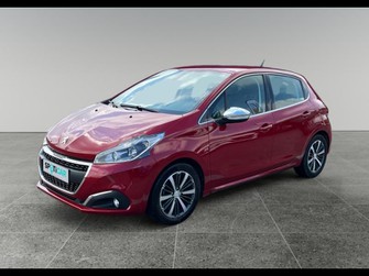 Photo Peugeot 208 82 Allure / GPS / CAMERA / CARPLAY / BLUETOOTH / REGULATEUR / FEUX AUTO / CAPTEUR DE PLUIE