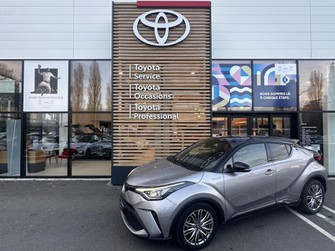 Photo Toyota C-HR 122h Distinctive 2WD E-CVT MY20