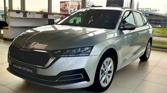 Photo Skoda Octavia COMBI Octavia Combi 2.0 TDI 150 ch DSG7
