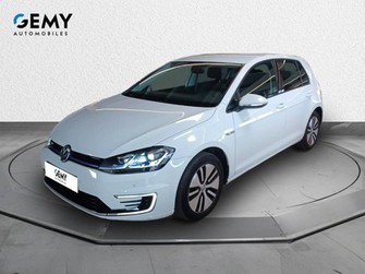 Photo Volkswagen Golf E- 136 Electrique