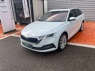 Photo Skoda Octavia COMBI Octavia Combi 1.5 TSI mHEV e-TEC 150 ch ACT DSG7