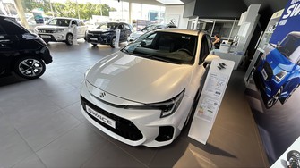 Photo Suzuki Swace Swace 1.8 Hybrid