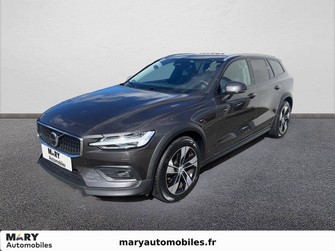 Photo Volvo V60 CROSS COUNTRY V60 B4 AWD 197 ch Geartronic 8