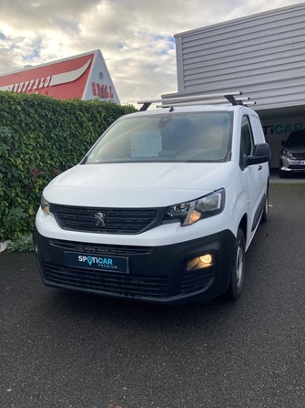 Photo Peugeot Partner FOURGON PARTNER FOURGON STANDARD 650 KG BLUEHDI 100 S&S BVM5