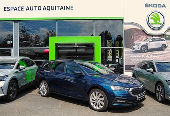 Photo Skoda Octavia COMBI Octavia Combi 1.4 TSI PHEV iV 204 ch DSG6e