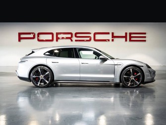 Photo Porsche Taycan 571ch 4S avec batterie performance plus MY22