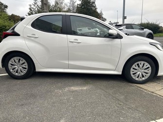 Photo Toyota Yaris 116h Dynamic Business 5p MY22