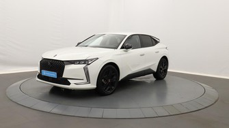 Photo DS 4 Hybride E-Tense 225 EAT8 Performance Line+