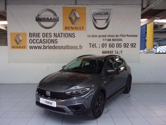 Photo Fiat Tipo CROSS 5 PORTES MY22 1.0 Firefly Turbo 100 ch S&S Pack