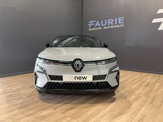 Photo Renault Megane E-TECH Megane E-Tech 220 ch autonomie confort AC7 GSR2