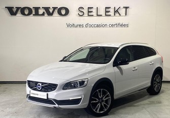 Photo Volvo V60 Cross Country D4 190 ch Geartronic 8 Pro 5p