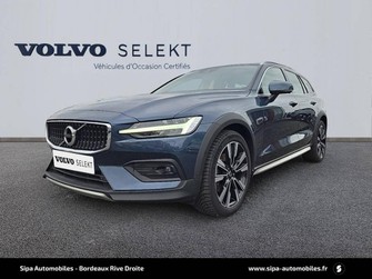 Photo Volvo V60 II B4 AWD 197 ch Geartronic 8 Cross Country Pro 5p