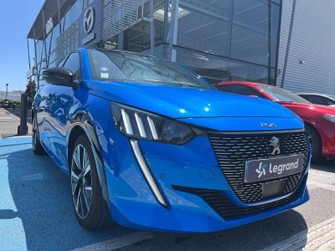 Photo Peugeot 208 1.2 PureTech 100ch S&S GT Line EAT8