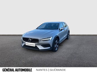 Photo Volvo V60 CROSS COUNTRY V60 B4 AWD 197 ch Geartronic 8
