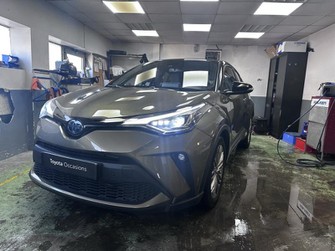 Photo Toyota C-HR 184h Distinctive 2WD E-CVT MY20