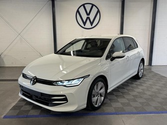 Photo Volkswagen Golf 1.5 eHybrid 204ch VW Edition DSG6