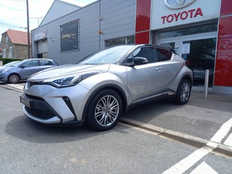 Photo Toyota C-HR 122h Distinctive 2WD E-CVT MY22