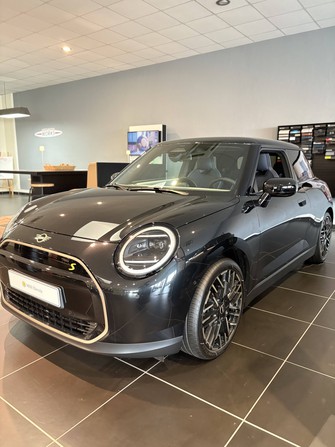 Photo Mini Cooper ELECTRIC J01 Cooper Electric SE 218 ch