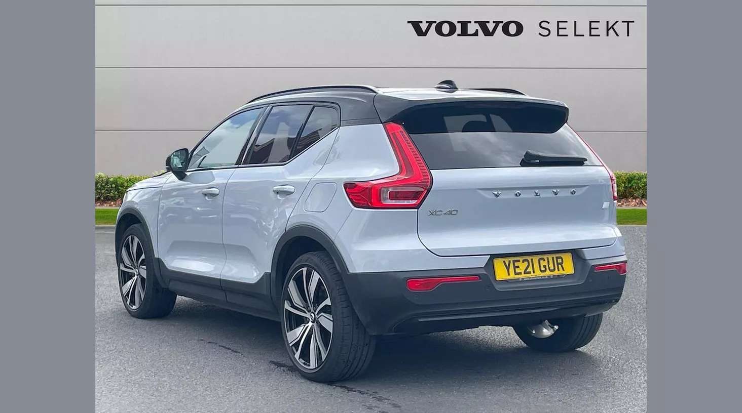 Volvo XC40 Recharge P8 Recharge 300kW 78kWh First Edition 5dr AWD Auto