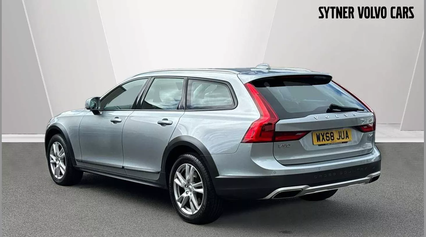 Volvo V90 Cross Country 2.0 D4 Cross Country Pro 5dr AWD Geartronic