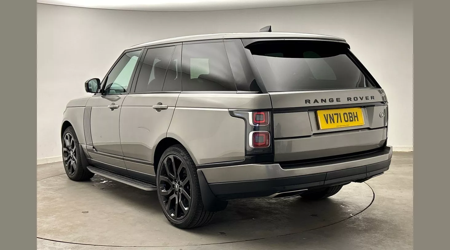 Land Rover Range Rover 3.0 D300 Westminster Black 4dr Auto