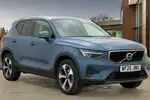 2025 Volvo XC40