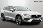 2023 Volvo V60 Cross Country