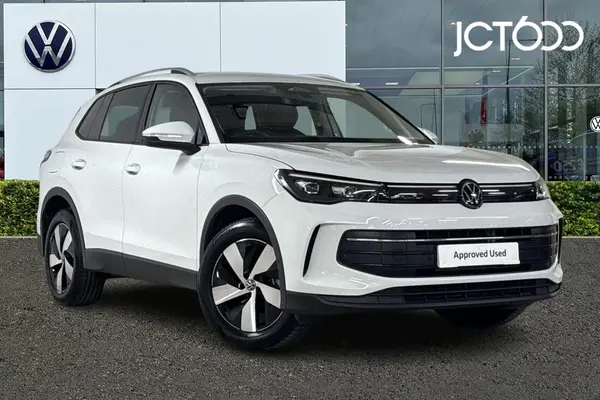 Used White Volkswagen Tiguan 1.5 Match cars for sale and on